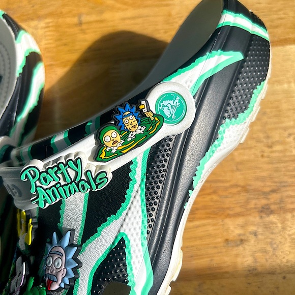 Rick and Morty art Basel custom crocs - Picture 9 of 10
